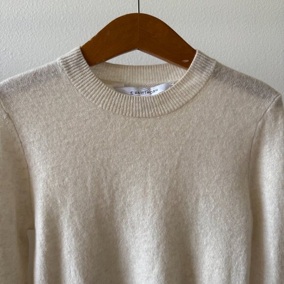 100% Cashmere Sweater Women’s Small Cream Tan Freckled Soft Classic Luxury - Picture 4 of 16
